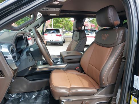 Used 2025 Ford F150 King Ranch AWD/4WD image 17