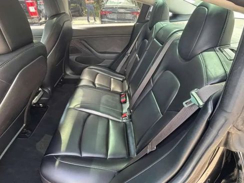 Used 2018 Tesla Model 3 Long Range RWD image 10