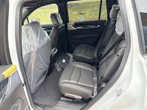 New 2025 Cadillac XT6 Premium Luxury image 9