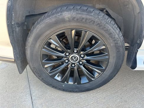 Used 2022 Lexus GX 460 Premium image 11