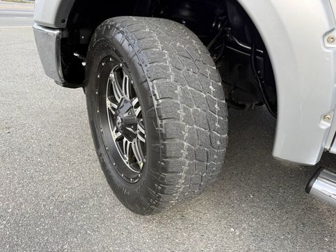 Used 2012 Ford F150 XLT w/ XLT Chrome Pkg image 21