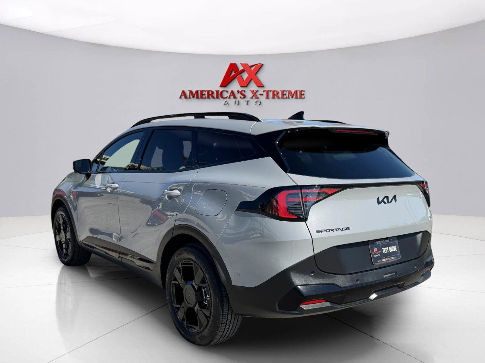 Used 2026 Kia Sportage X-Line w/ X-Line Technology Package AWD/4WD image 4