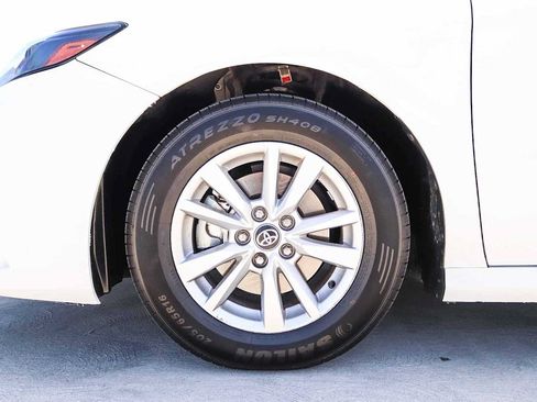 Used 2025 Toyota Camry LE FWD image 11