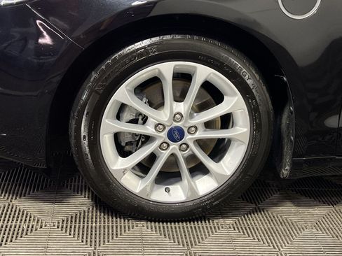 Used 2020 Ford Fusion Energi Titanium FWD image 13