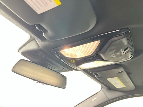 Used 2023 BMW X3 xDrive30i w/ Convenience Package image 11