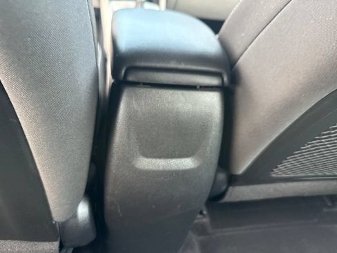 Certified 2023 Hyundai Venue SEL FWD image 22