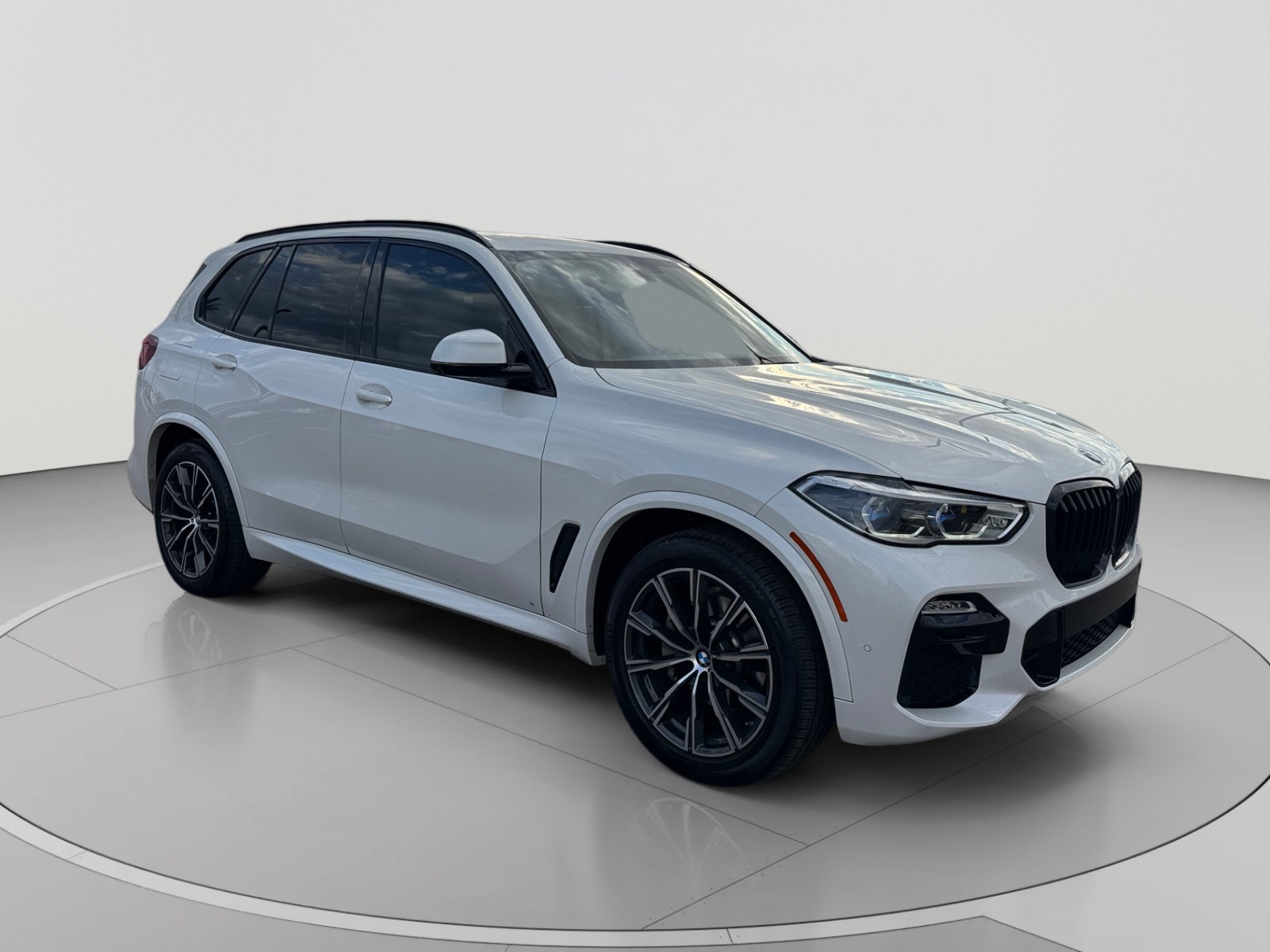 Used 2021 BMW X5 xDrive40i w/ M Sport Package AWD/4WD image 7