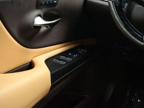 Used 2021 Lexus ES 350 w/ Premium Package image 10