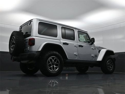 Used 2024 Jeep Wrangler Unlimited Rubicon image 36