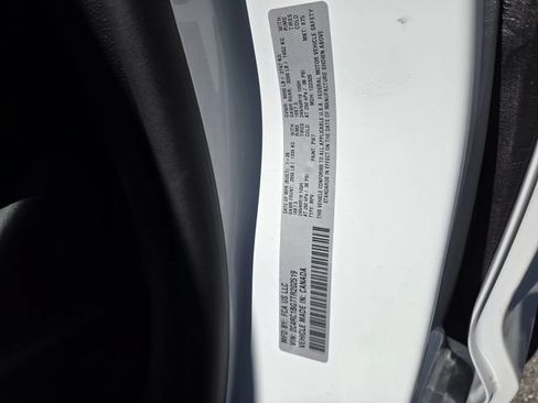 New 2026 Chrysler Pacifica Select FWD image 17