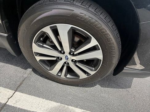Used 2018 Subaru Outback 3.6R Limited AWD/4WD image 4