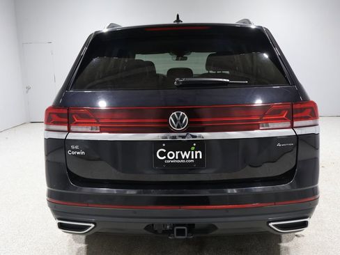 Used 2024 Volkswagen Atlas SE image 3