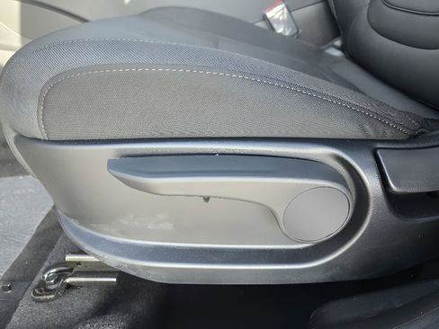 New 2026 Hyundai Tucson SE image 16