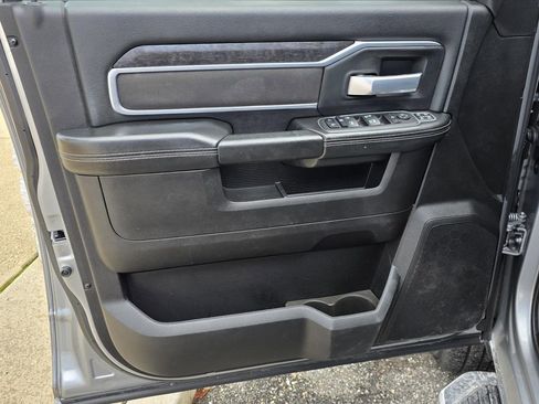 Used 2024 RAM 3500 Big Horn image 34