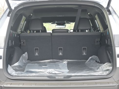 New 2026 Subaru Outback Touring XT AWD/4WD image 36