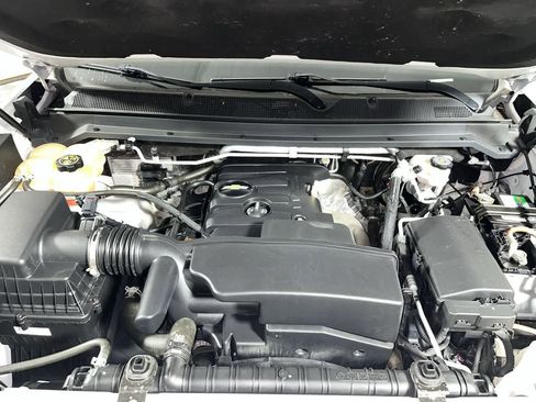 Used 2022 Chevrolet Colorado LT w/ Fleet Safety Package image 12