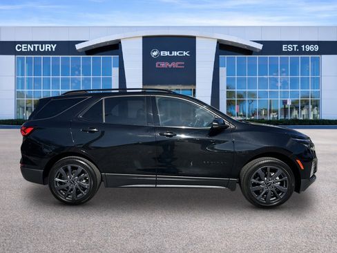 Used 2024 Chevrolet Equinox RS w/ RS Leather Package image 3