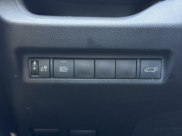 Used 2021 Toyota RAV4 XLE Premium FWD image 21