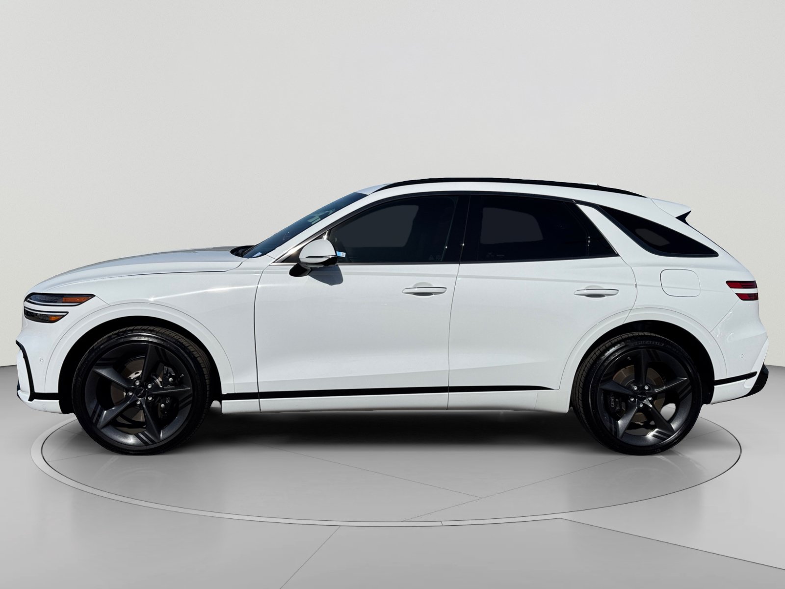 Used 2026 Genesis GV70 3.5T Sport Prestige AWD/4WD image 2
