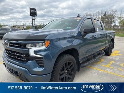 Used 2024 Chevrolet Silverado 1500 RST w/ Convenience Package II AWD/4WD image 2