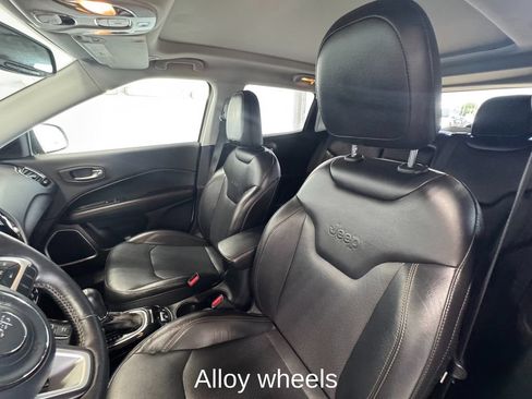 Used 2018 Jeep Compass Limited w/ Navigation Group AWD/4WD image 13