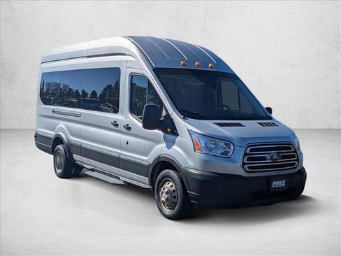 Used 2018 Ford Transit 350 XLT image 3