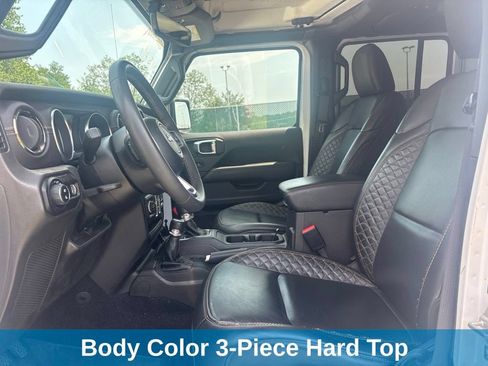 Used 2023 Jeep Gladiator Overland AWD/4WD image 11