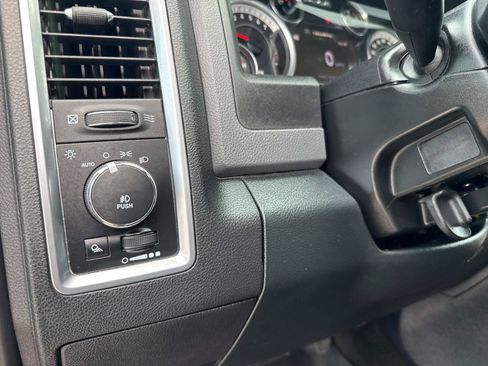 Used 2016 RAM 1500 Big Horn image 37