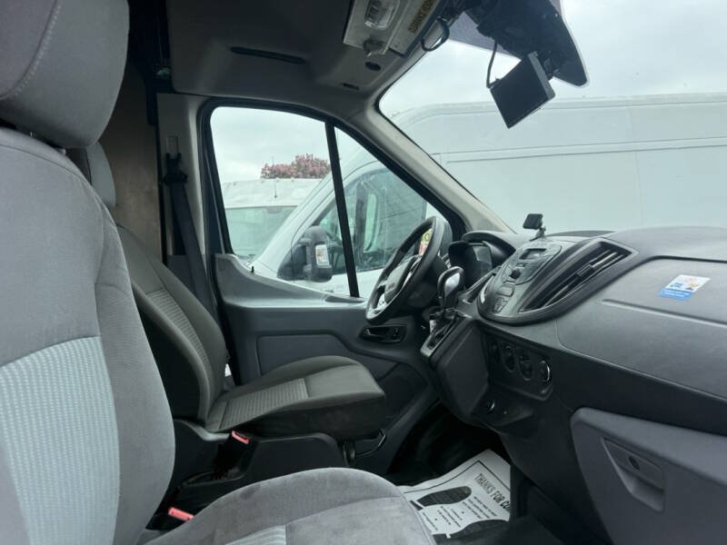 Used 2019 Ford Transit 250 148 High Roof Extended RWD image 8