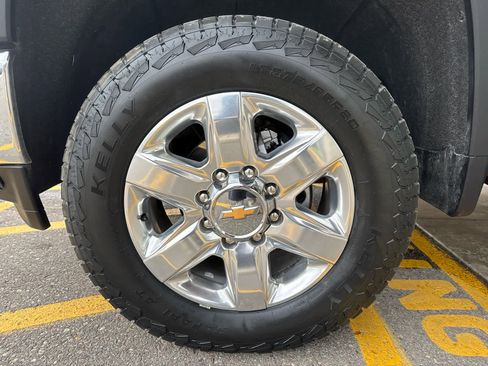 Used 2022 Chevrolet Silverado 3500 LTZ image 7