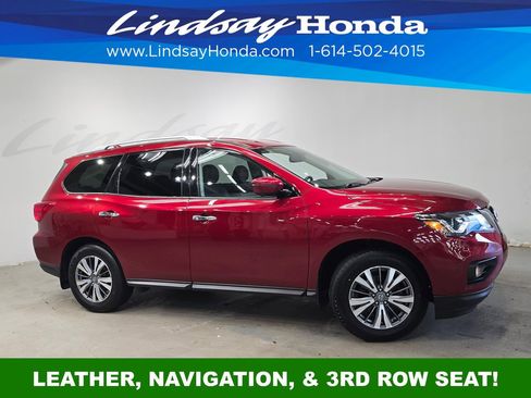 Used 2020 Nissan Pathfinder SL image 3