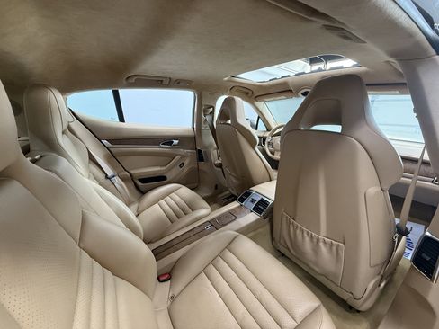 Used 2010 Porsche Panamera Turbo image 18