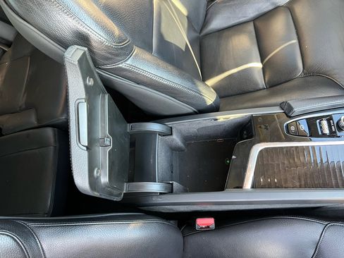 Used 2018 Volvo XC90 T5 Momentum w/ Convenience Package image 26