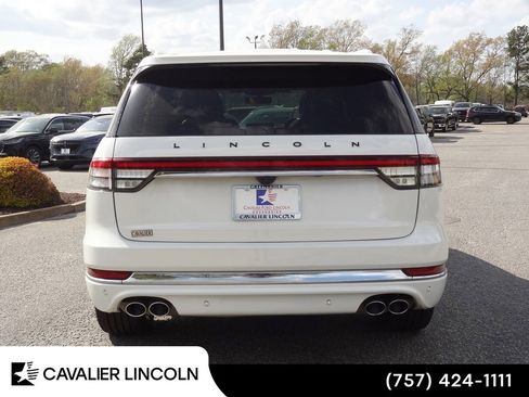 Used 2024 Lincoln Aviator Black Label w/ Dynamic Handling Package image 3
