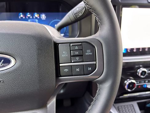 New 2026 Ford F250 Lariat w/ Black Appearance Package AWD/4WD image 33