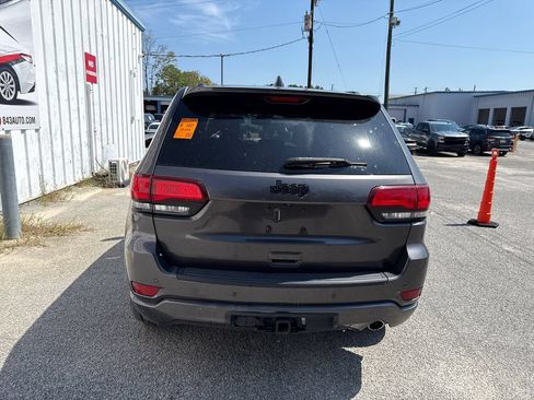 Used 2019 Jeep Grand Cherokee Altitude RWD image 7