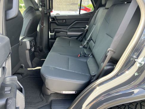 New 2026 Toyota 4Runner TRD Off-Road Premium AWD/4WD image 10