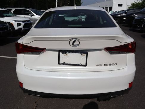 Used 2018 Lexus IS 300 AWD w/ Premium Package image 5