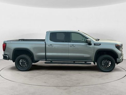 Used 2024 GMC Sierra 1500 Elevation w/ LPO, Elevation Black Package AWD/4WD image 4