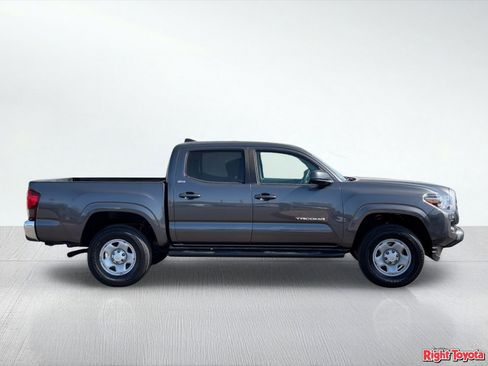Certified 2019 Toyota Tacoma SR5 image 7