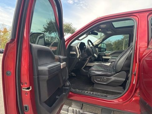 Used 2017 Ford F250 Lariat w/ Lariat Ultimate Package image 13