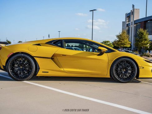 Used 2026 Lamborghini Temerario AWD/4WD image 9