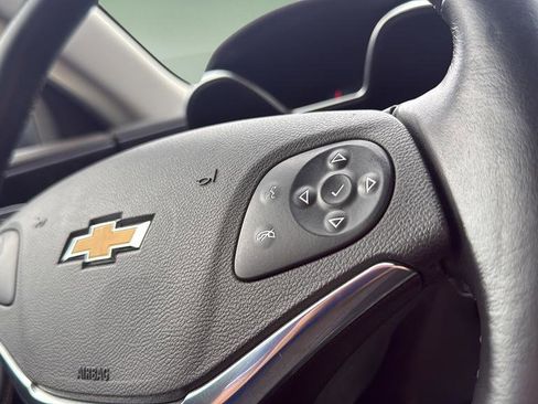 Used 2016 Chevrolet Impala LT w/ Convenience Package image 27