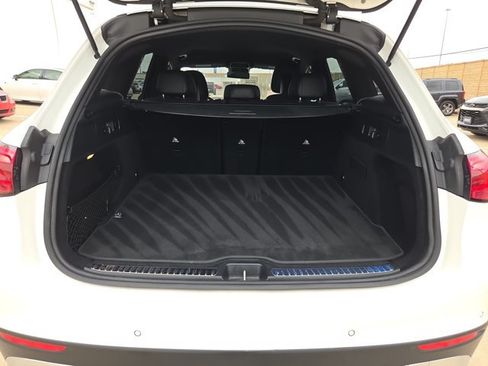 Used 2024 Mercedes-Benz GLC 300 w/ Winter Package image 6