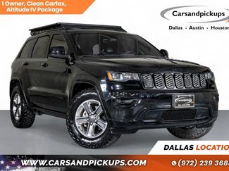 Used 2017 Jeep Grand Cherokee Altitude image 1