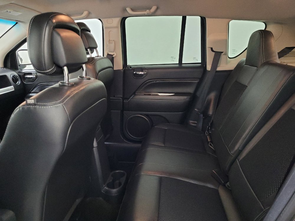 Used 2015 Jeep Compass Latitude AWD/4WD image 18