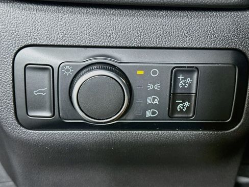 Used 2024 Ford Escape ST-Line w/ Tech Pack #1 FWD image 17