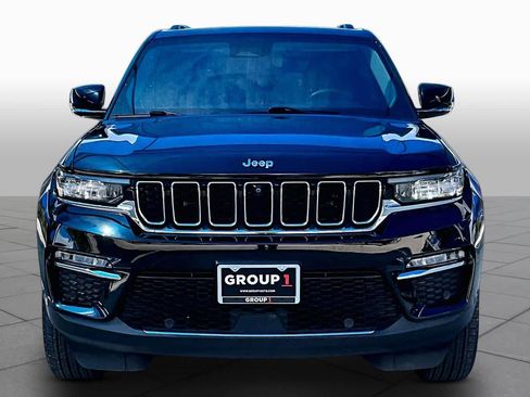Used 2023 Jeep Grand Cherokee Limited w/ Luxury Tech Group II RWD image 4