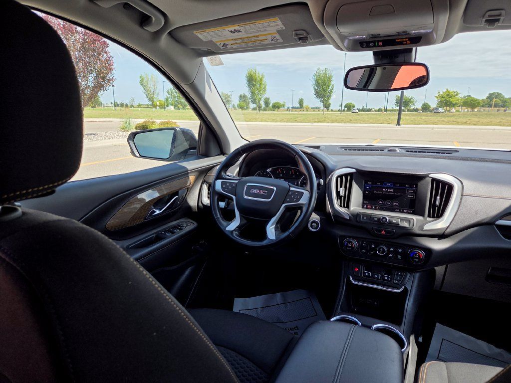 Used 2020 GMC Terrain SLE w/ Driver Convenience Package AWD/4WD image 19