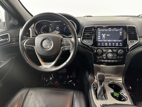 Used 2019 Jeep Grand Cherokee Limited image 39